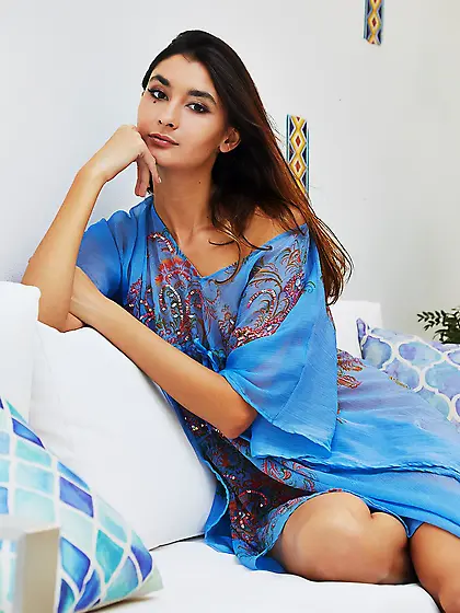 Feminine teen model Bambi Joli displays her small-tittied body a