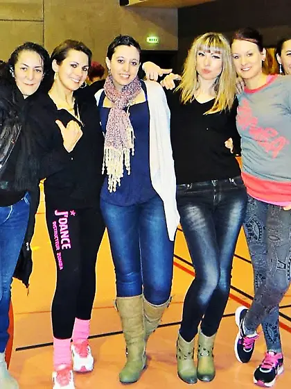 Ma pute de sœur ressemble à Cody Lane