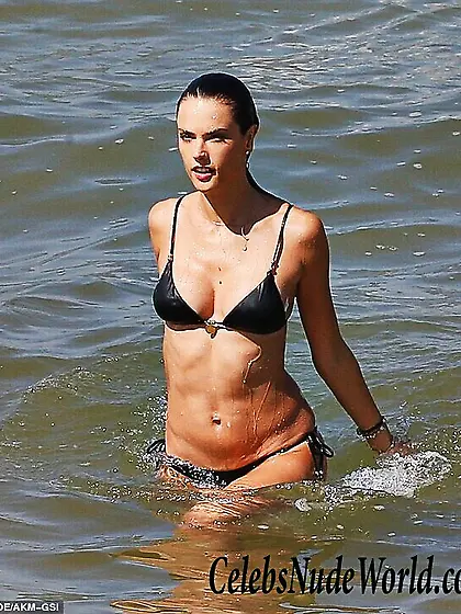 Alessandra Ambrosio's Bikini pics