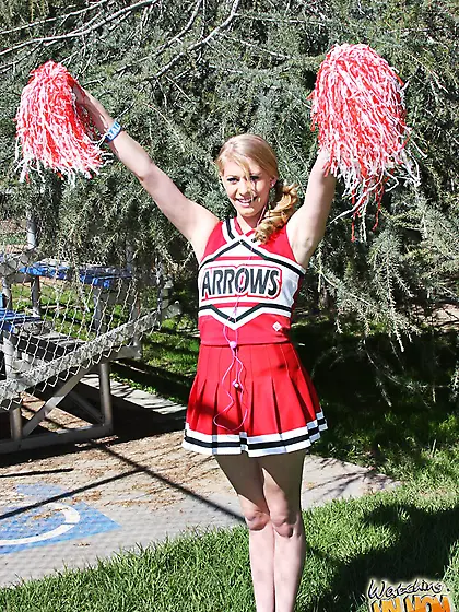 Blonde cheerleader Erica Lauren invites MILF Allie James over fo