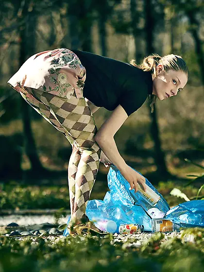 stunning doll hunter keeps getting sexier