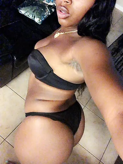 emo-scene-girls-get-naked-12440473911340051204. jpg