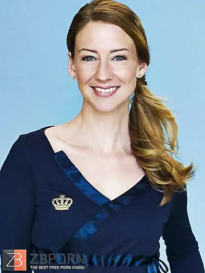 Isabell Hertel - german soapstar