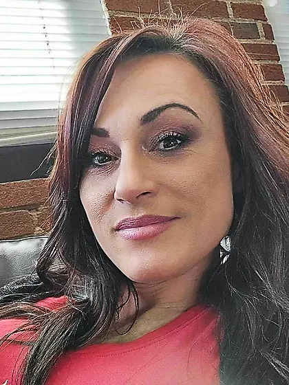 Christy had fun showing her tits for GGW