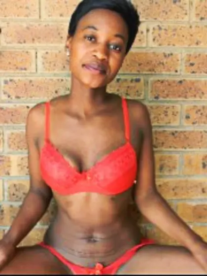 Brunette harrytwat21 perform anal