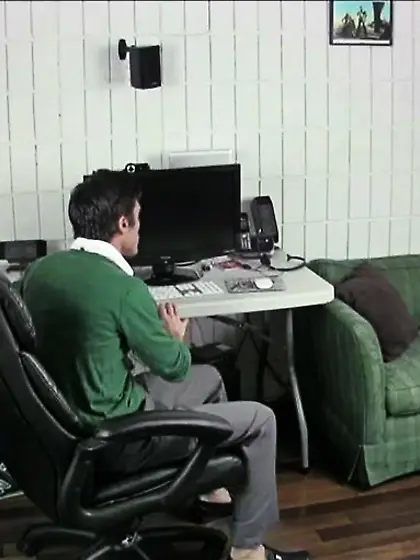 Boss invited secretary home