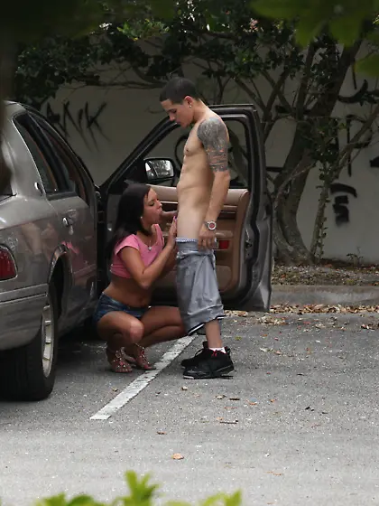 Denim skirt brunette gets fucked brutally in the parking lot