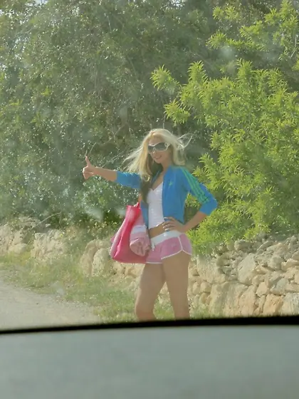 Eu model Suzanna erotica