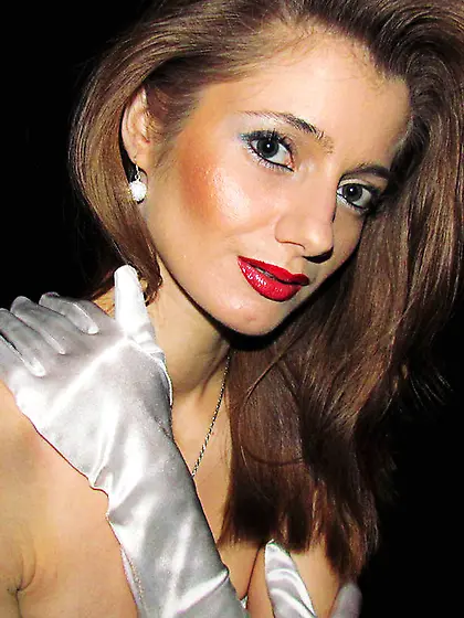 White milf small tits