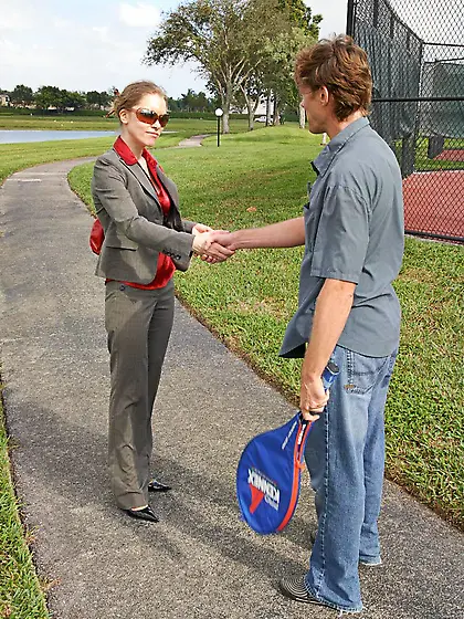 Busty milf Ivana Bianchi gets her pussy fingered and deepthroats