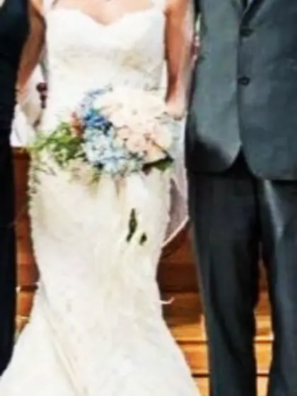 Elise was excited to show tits and shake ass