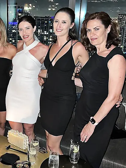 Russian MILF Luba and married daughters