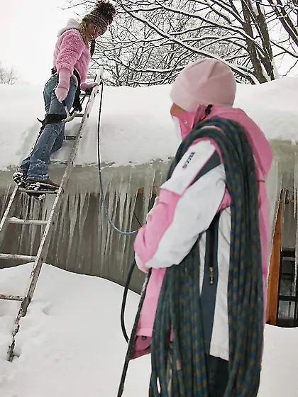 Horny lesbo chicks Diana C and Zuzana Z have amazing passionate