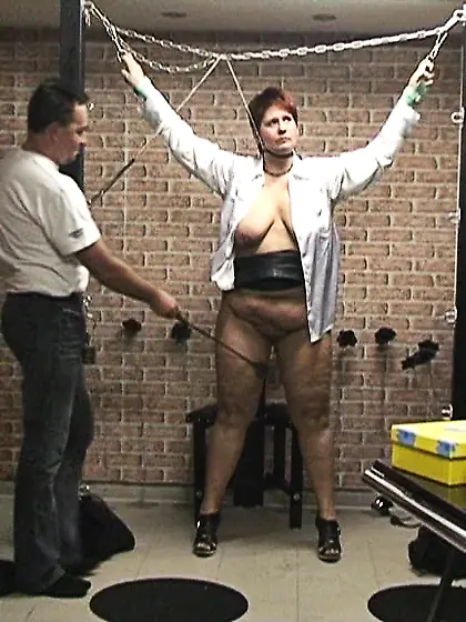 Anna spanked from her master!