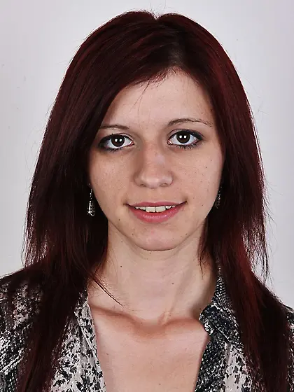 Lovely small-titted teen with shaved pussy