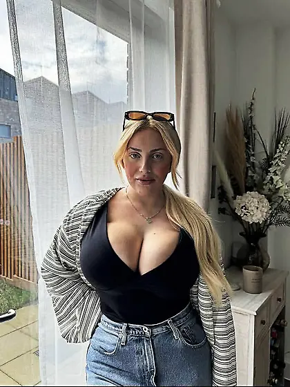 Busty Chav
