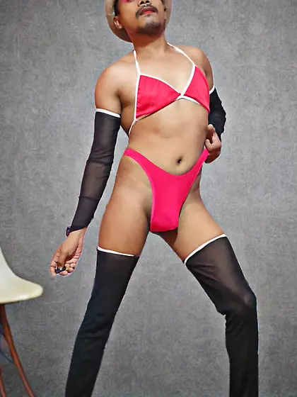 Crossdress bikni thong nude