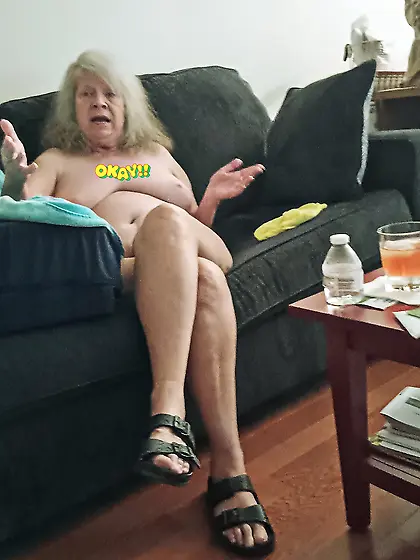 READY YOR THE 2 COCKS IN YOUR MOUTH AT ONCE?