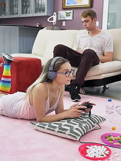 Strong brother hammers sisters