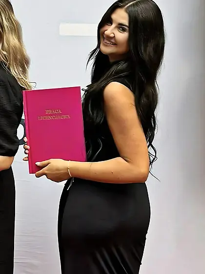 Polski milf wypina dupe