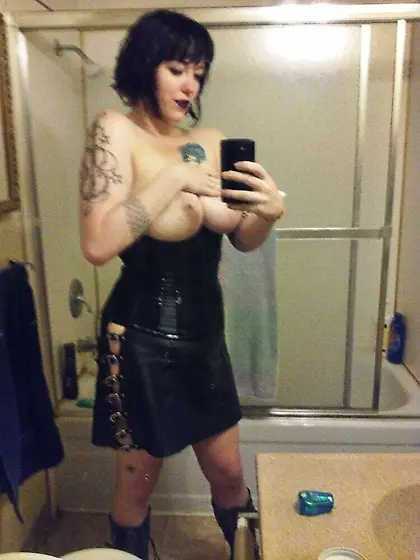 Sexy Babe with nice Tits