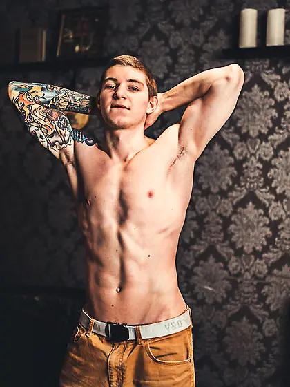 White man andytwinkx oil