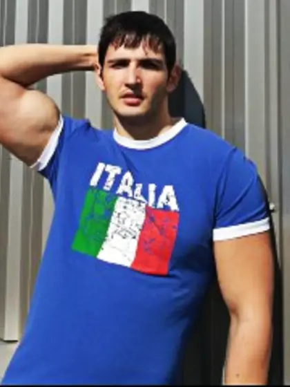 Brunette giany perform close