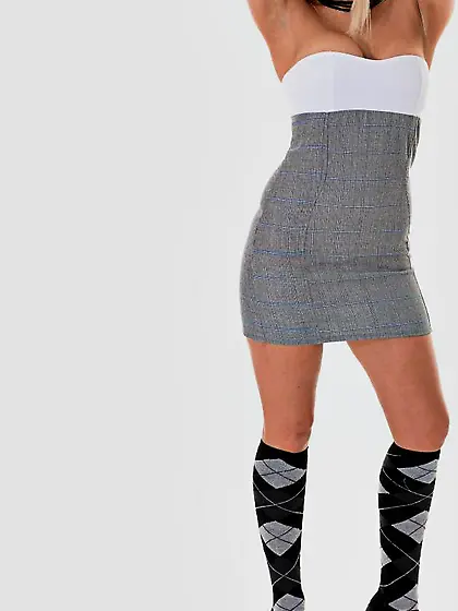 Blonde girl in high heeled boots Taylor Shay is showing such a n