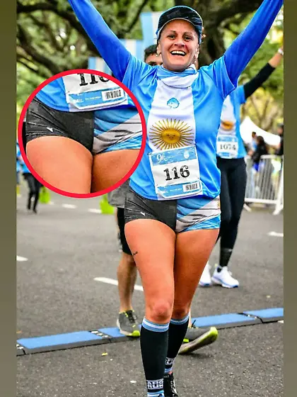 Milf Hot cameltoe and Ass (4)