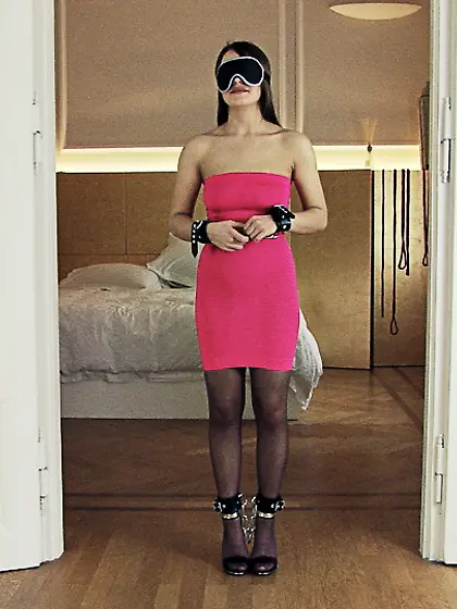 Russian submissive blindfolded date