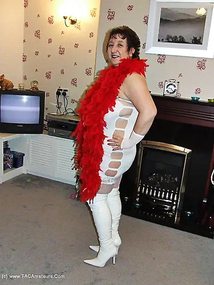 Big Tits Kinky Carol from United Kingdom