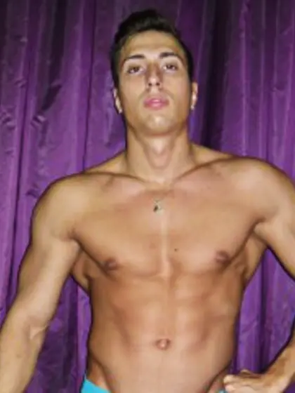 Brunette lauren perform anal