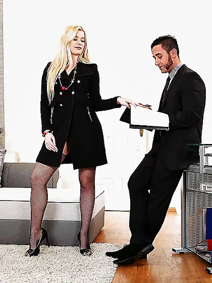 Latina hot legs and feet