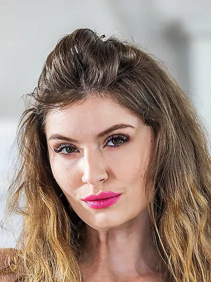 Candice Demellza shows her ass and pussy while trying on underwe