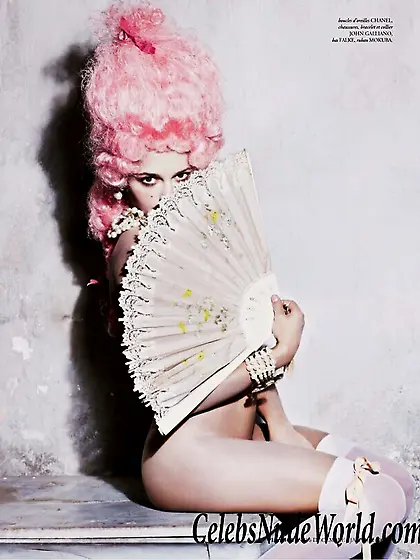 Emma de Caunes Topless