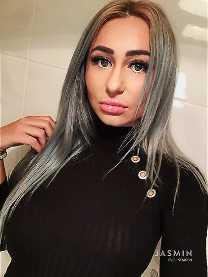 Athletic blue eyes girl