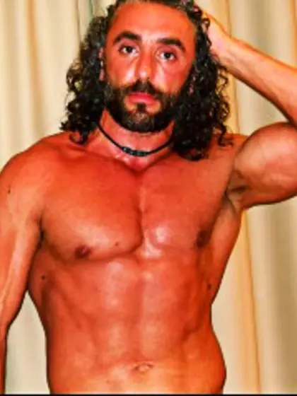 Brunette theoutlaw perform smoking