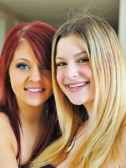 Red-haired chick Madelyn Monroe and her lesbian blonde friend sh