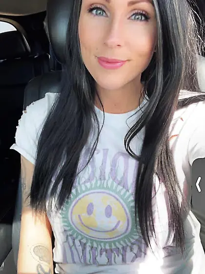 Lacey fingers herself of the GGW bus