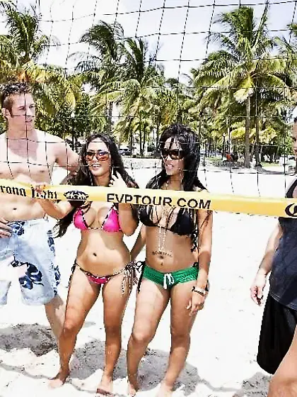 Luckiest guy goes to bed with three sexiest chicks Madison Scott