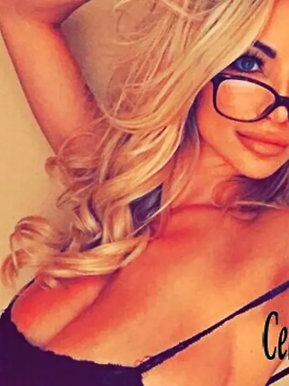 Lindsey Pelas Sexy Photos