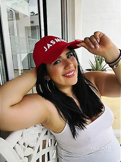 Straight dark eyes girl