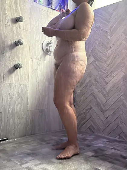 Jenny big tits curvy wide hips hairy pussy