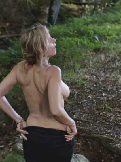 Isabelle Carré,  Karin Viard,  Others