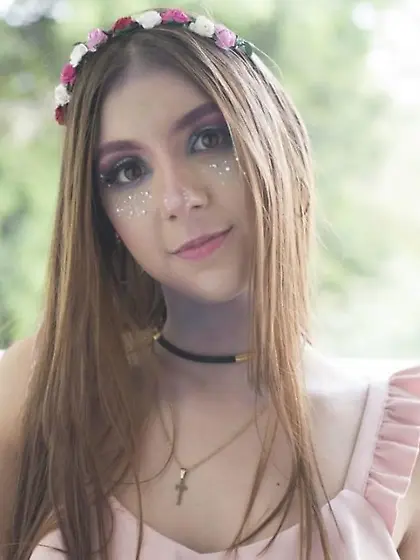 Pregnant 18yo fingering