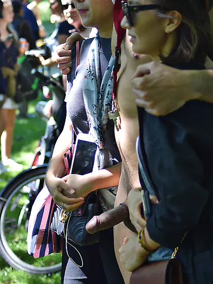 cfnm - chicks love dicks