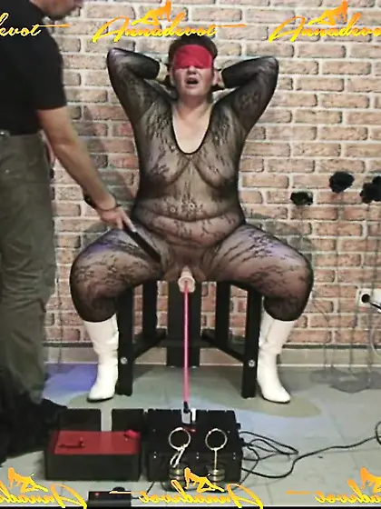 Annadevot - Spanked and machine fucked