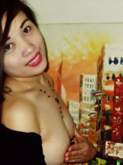 Brunette Gaile Striptease.