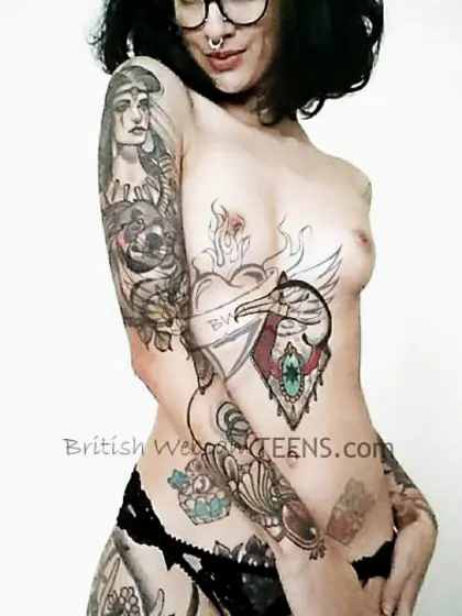 Tattooed hipster teen strips down - she wants cum on her bum