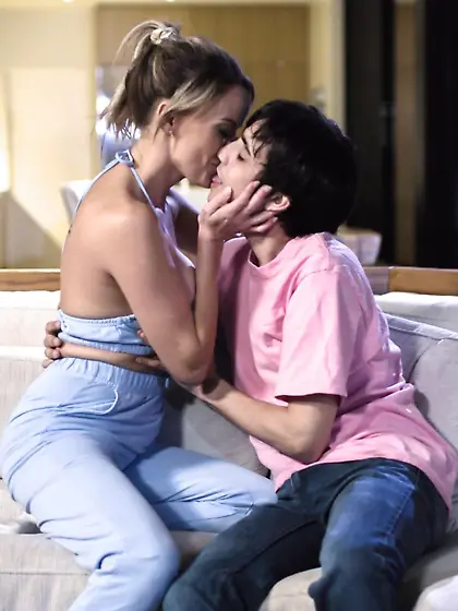 Pristine Edge sucking and riding young cock with vigorous energy